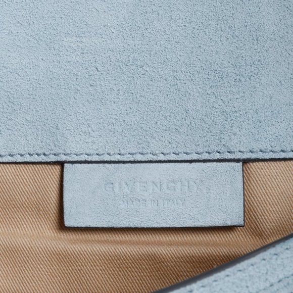 Givenchy Aqua Blue Crocodile Embossed Leather Antigona Clutch - Picture 9 of 10